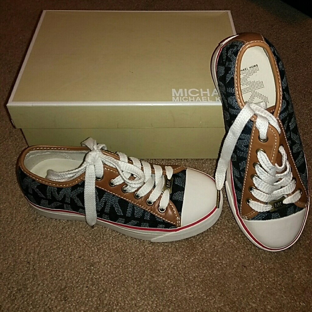 New Michael Kors Shoes Size 5.5